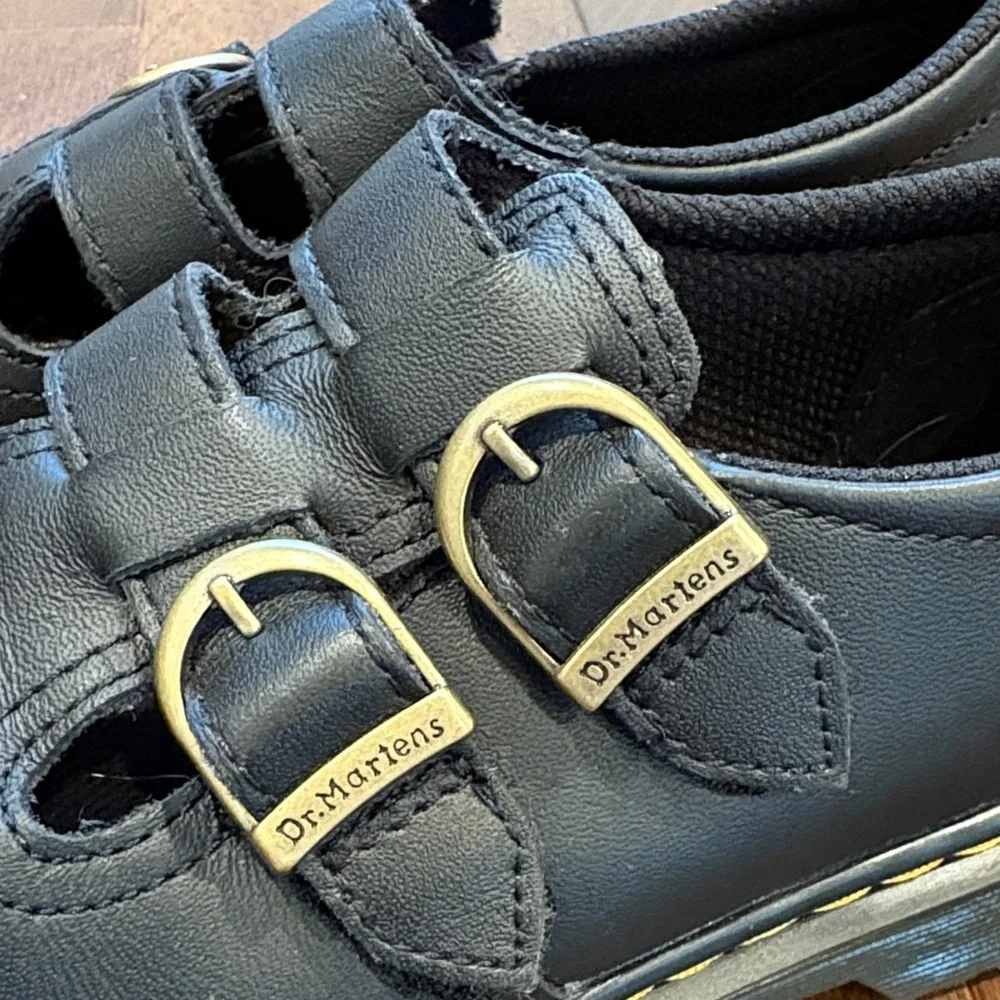 Dr. Martens Kids Size 2 Black Leather Mary Jane Shoes Buckle Strap for Uniform - Picture 2 of 9